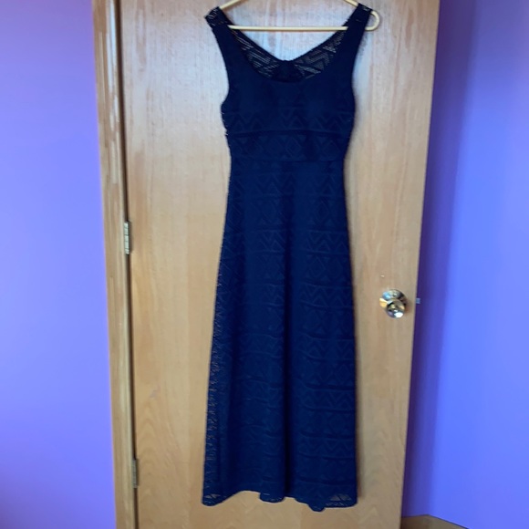 Dress - Picture 1 of 6